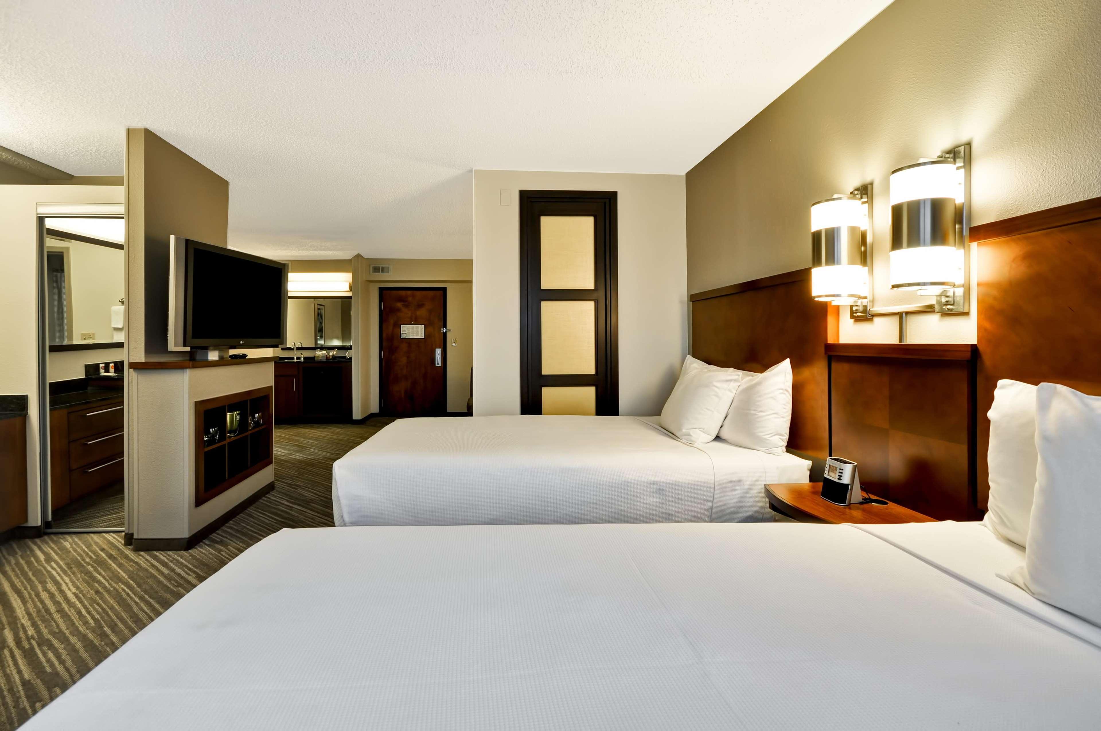 Hyatt Place Albuquerque Uptown Exterior foto